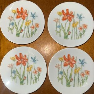 Floral Patterned Ceramic Plates Set